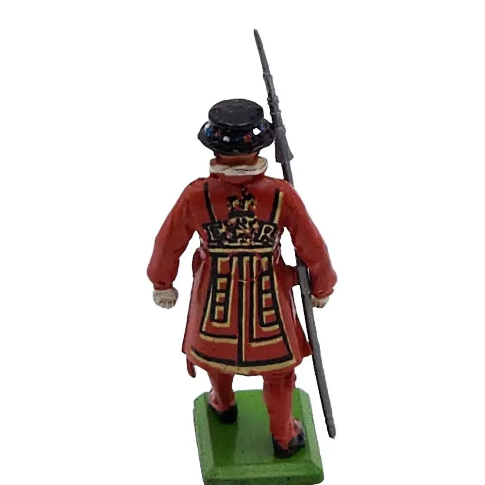 Britains LTD Lead Royal Palace Guard England Red Coat Rare 1970's Lot Of 4 VTG